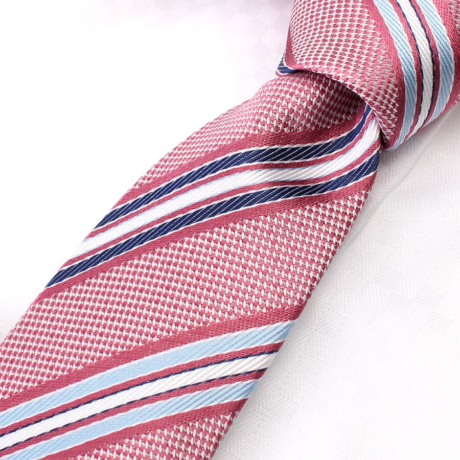 ピンク　ネクタイ