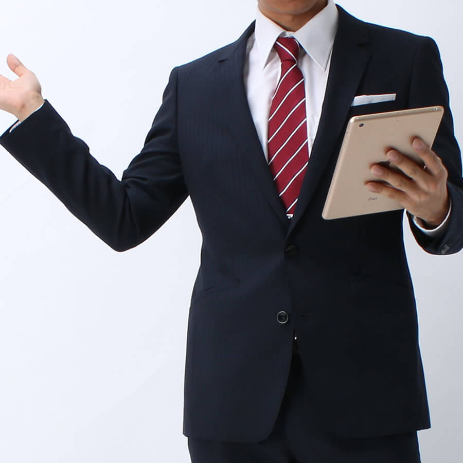 プレゼンテーション　赤ネクタイ