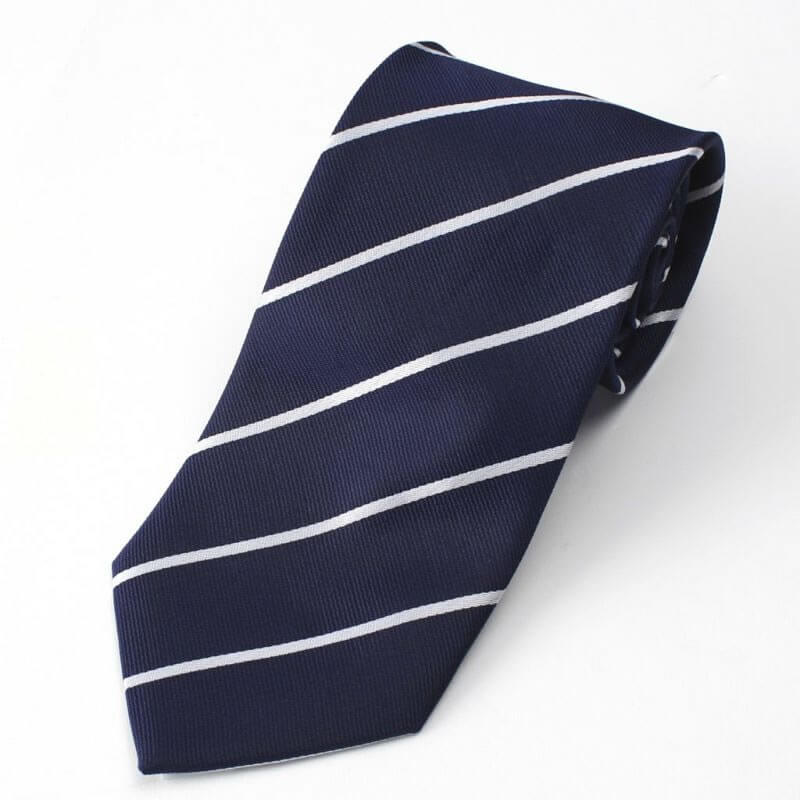 就活ネクタイ完全攻略 就活ネクタイはこれ 好印象を与えるネクタイの色 柄の選び方 ビジネスマン応援メディア スマートビズ Smart Biz