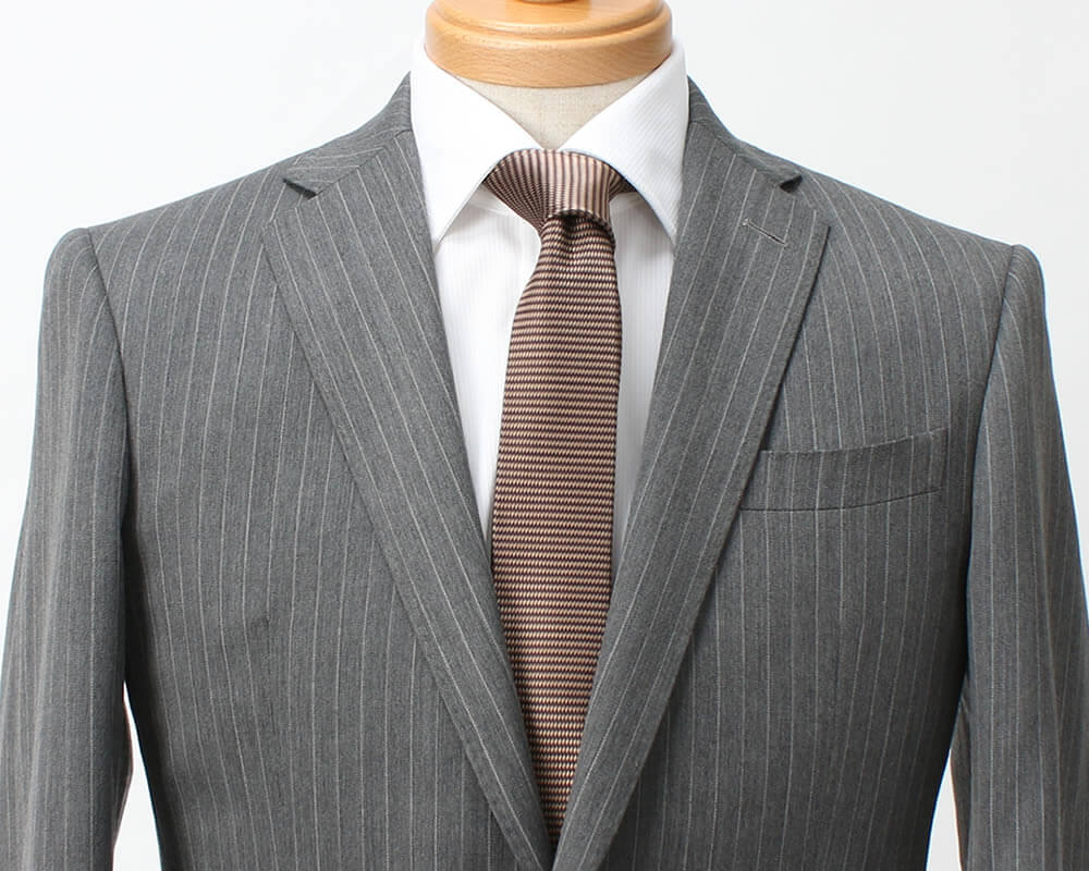 グレースーツ　コーディネート